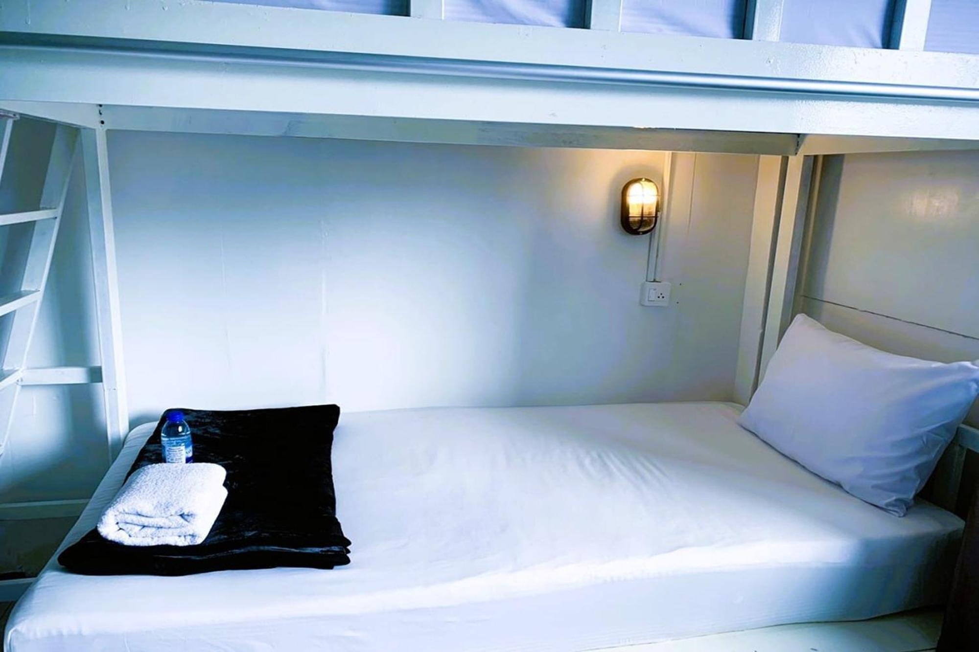 Hotel Remember @ Phuket Town Esterno foto