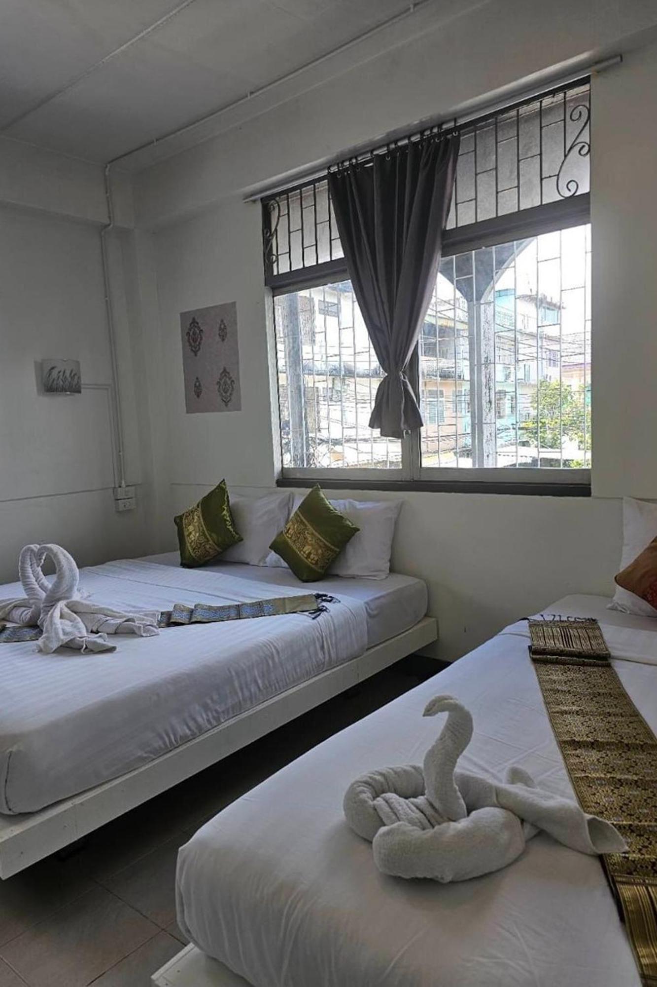 Hotel Remember @ Phuket Town Esterno foto